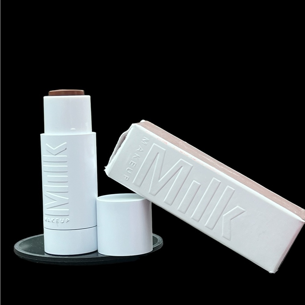 Milk Makeup Flex Foundation Stick Shell Medium Coverage Natural Look Ble… - Picture 7 of 12